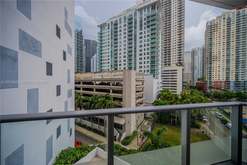1300 Brickell Bay Dr #710 Miami, FL 33131