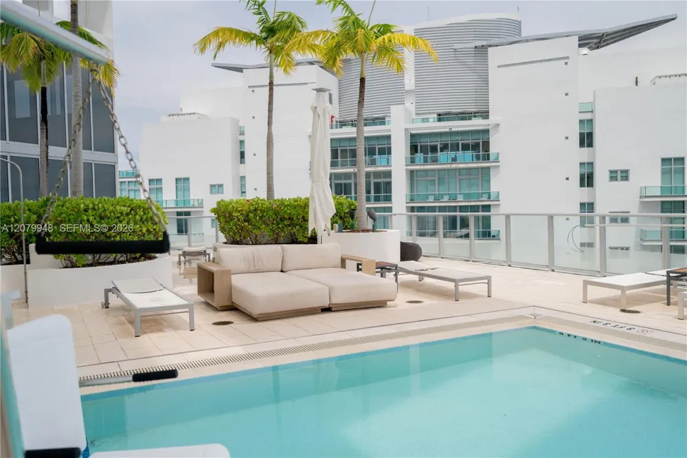 1300 Brickell Bay Dr #710 Miami, FL 33131