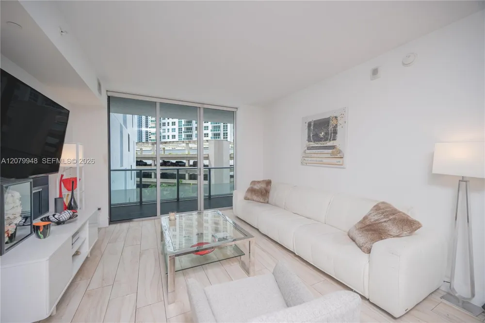 1300 Brickell Bay Dr #710 Miami, FL 33131