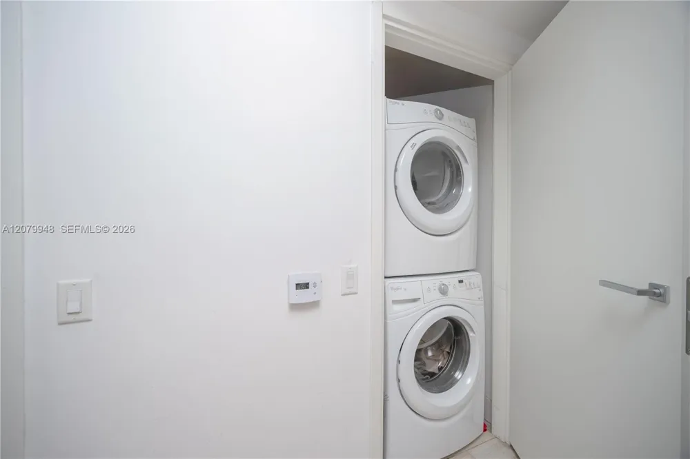 1300 Brickell Bay Dr #710 Miami, FL 33131