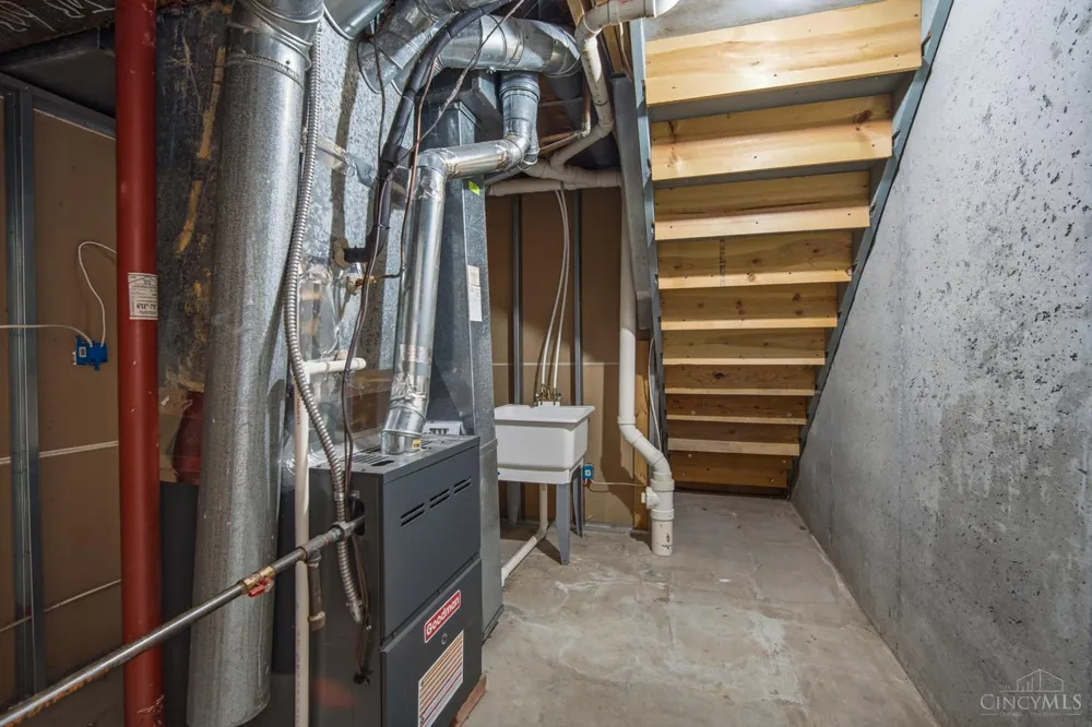 365 Timber Hill Drive Hamilton, OH 45013