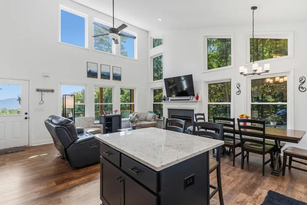 579 Overlook Circle Young Harris, GA 30582