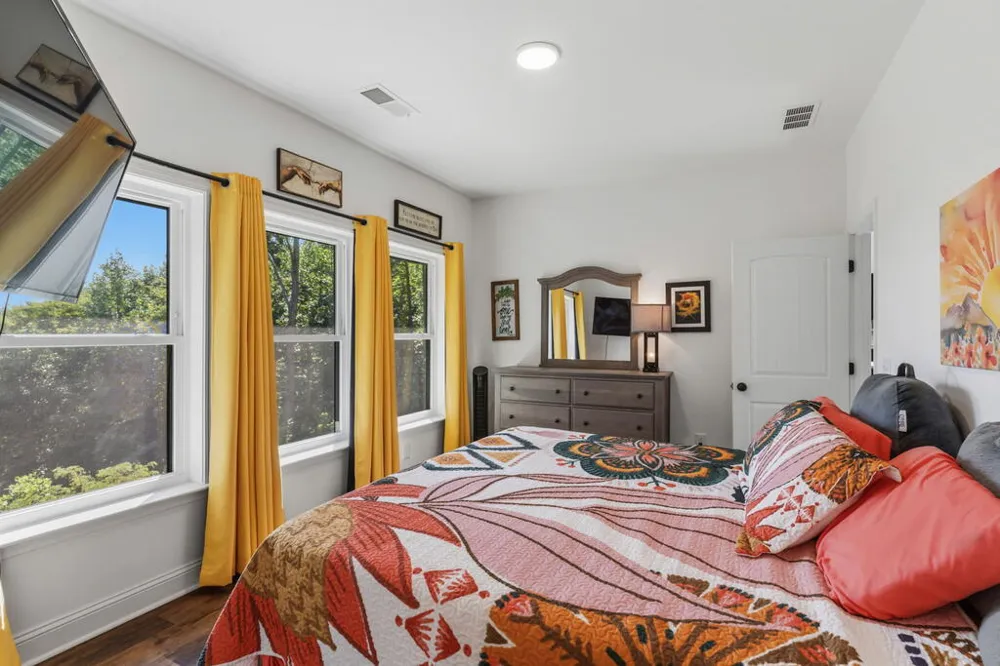 579 Overlook Circle Young Harris, GA 30582