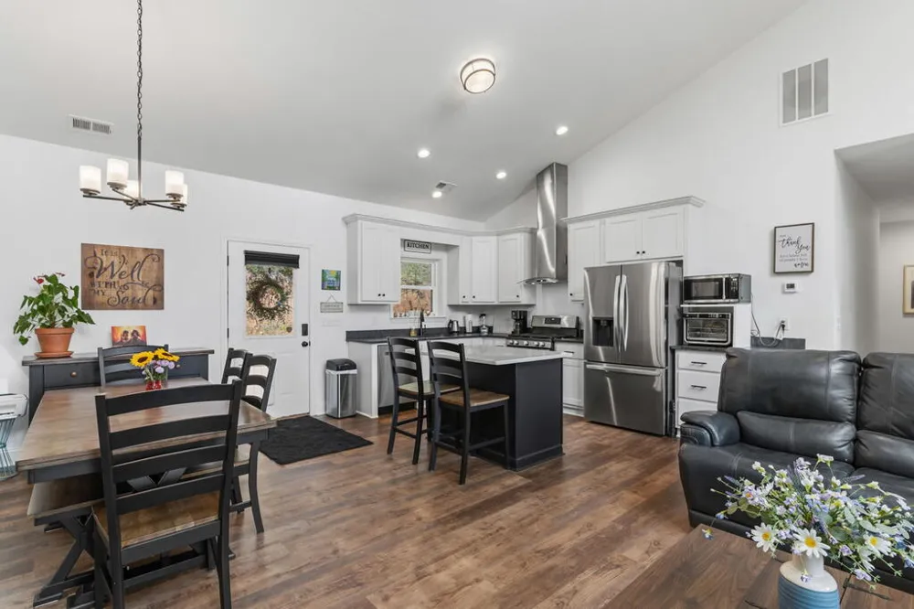 579 Overlook Circle Young Harris, GA 30582