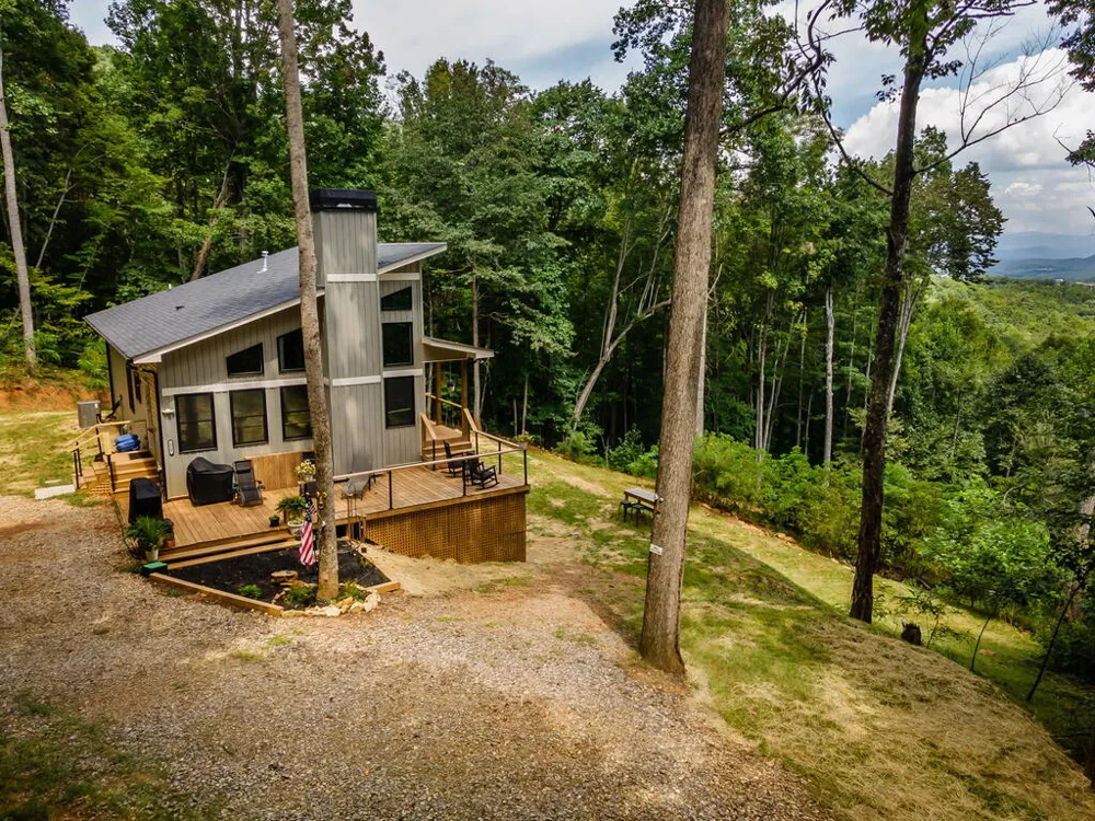 579 Overlook Circle Young Harris, GA 30582