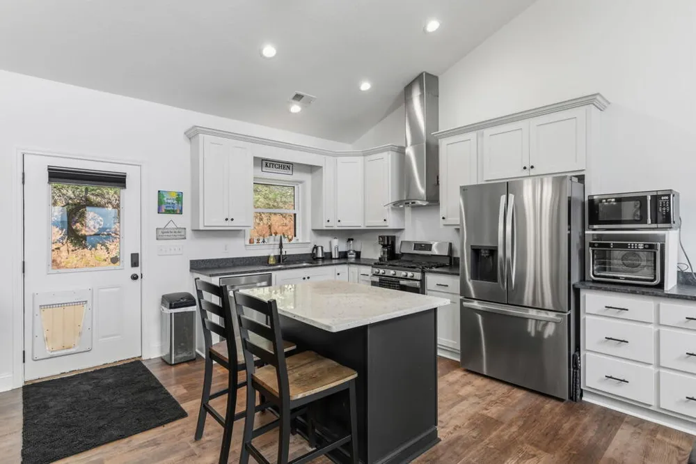 579 Overlook Circle Young Harris, GA 30582