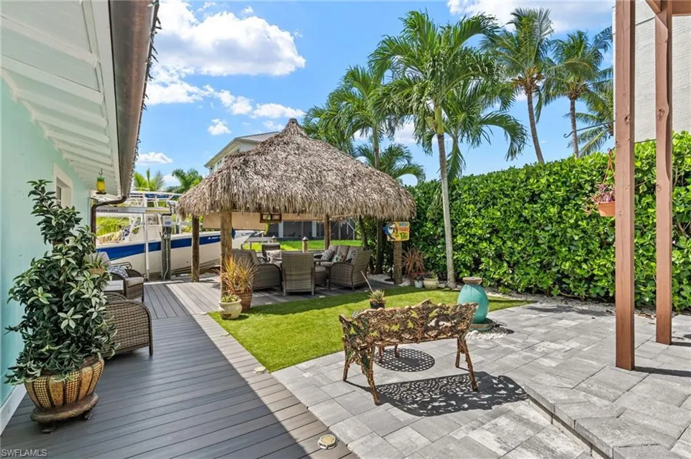 27575 Big Bend Road Bonita Springs, FL 34134