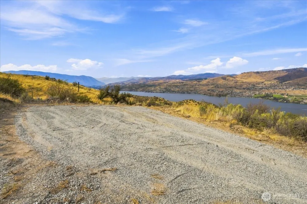 64 Chelan Butte Rd Chelan, WA 98816