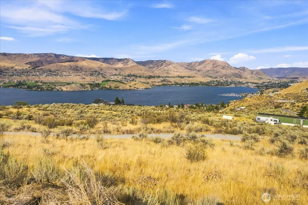 64 Chelan Butte Rd Chelan, WA 98816