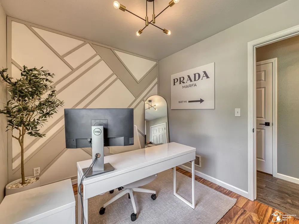 4611 3rd Street Luna Pier City, MI 48157