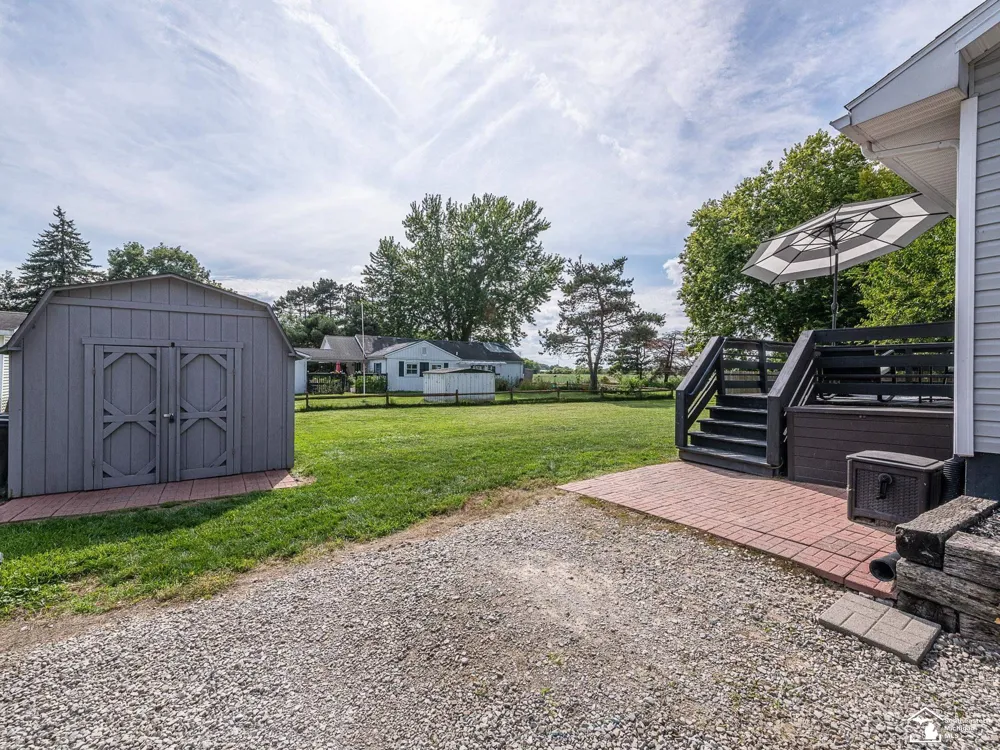 4611 3rd Street Luna Pier City, MI 48157
