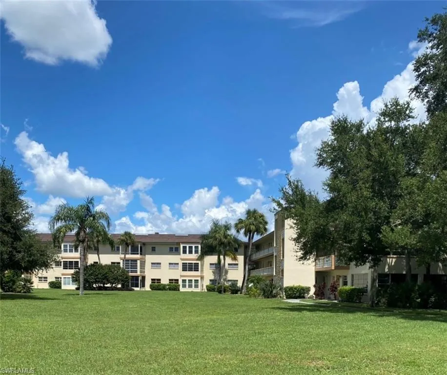 1515 Tropic Terrace #1515 North Fort Myers, FL 33903
