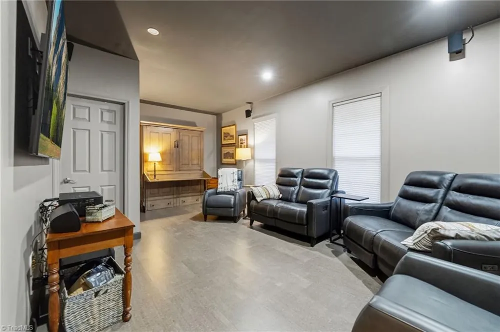 5823 Big Oak Way Randleman, NC 27317