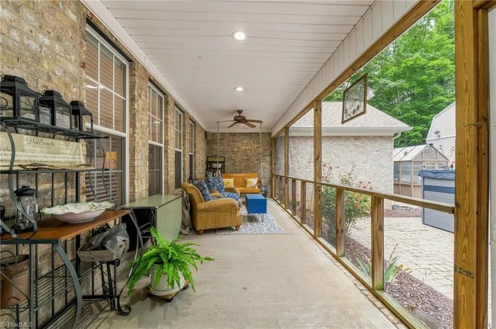 5823 Big Oak Way Randleman, NC 27317