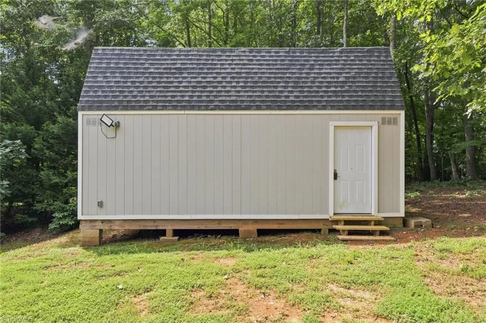 5823 Big Oak Way Randleman, NC 27317