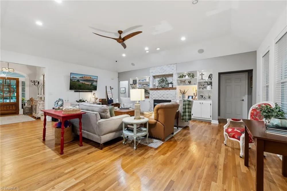5823 Big Oak Way Randleman, NC 27317