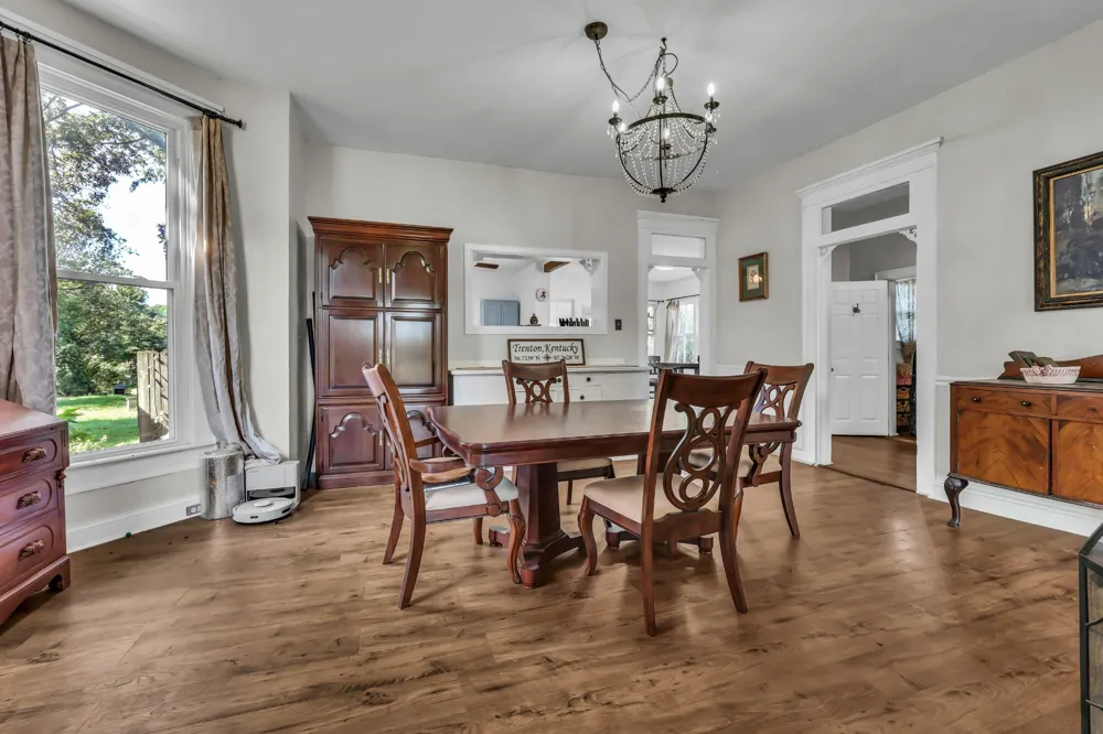 209 S Main St Trenton, KY 42286