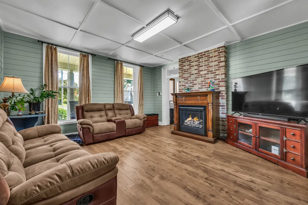 209 S Main St Trenton, KY 42286