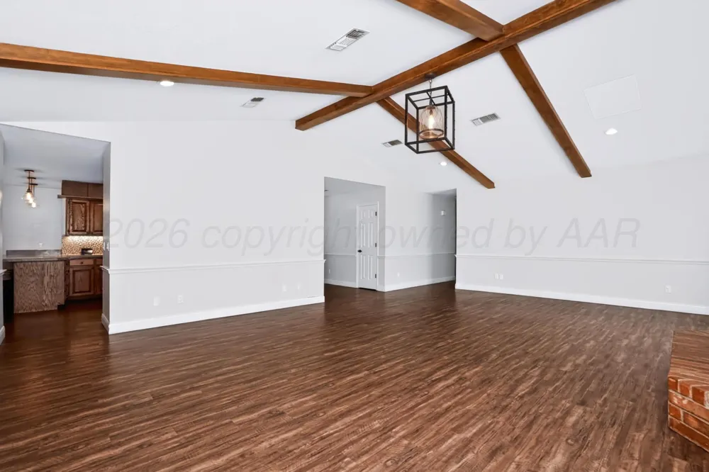 1701 Caddo Circle Dalhart, TX 79022