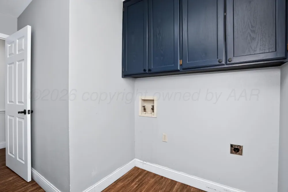 1701 Caddo Circle Dalhart, TX 79022