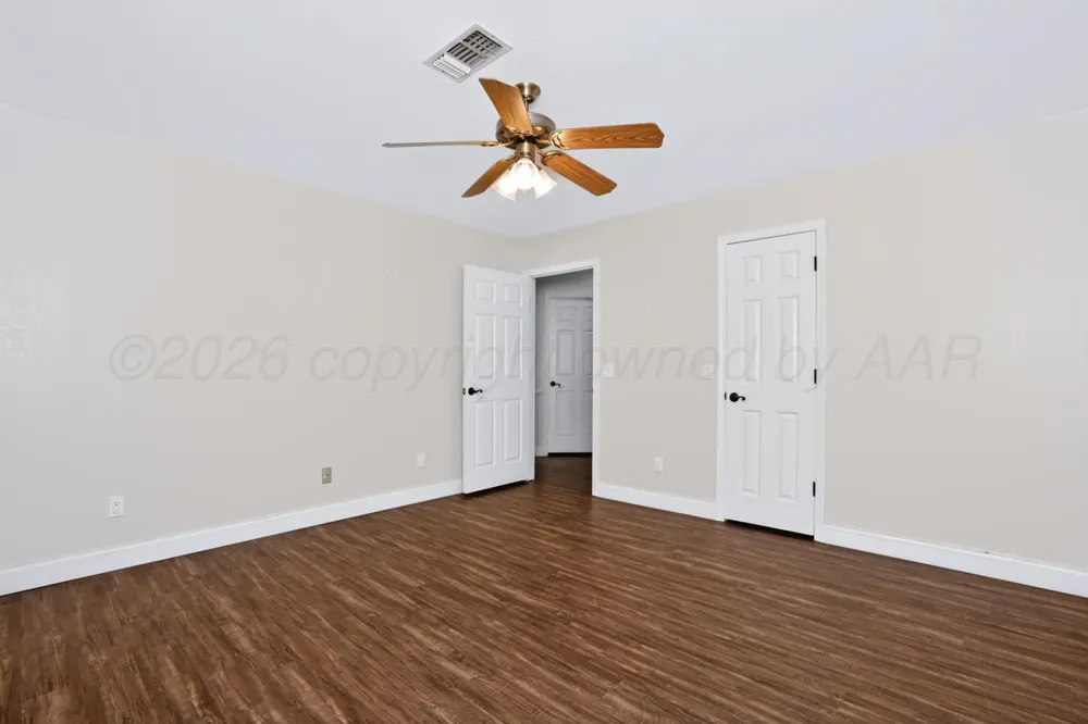 1701 Caddo Circle Dalhart, TX 79022