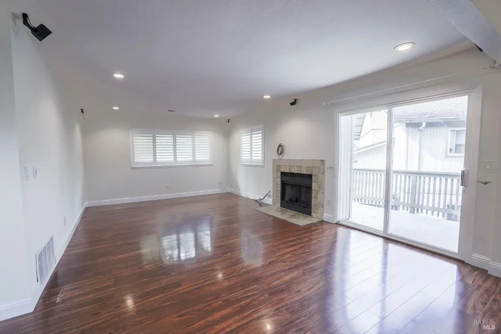 243 Whalebone Court Vallejo, CA 94591