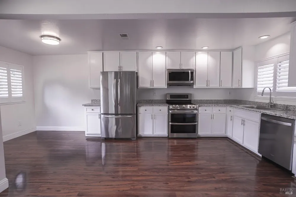 243 Whalebone Court Vallejo, CA 94591