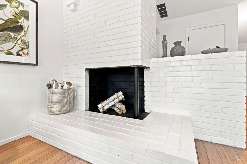 29 Tradewind Passage Corte Madera, CA 94925