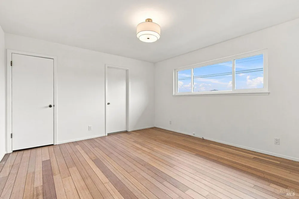 29 Tradewind Passage Corte Madera, CA 94925