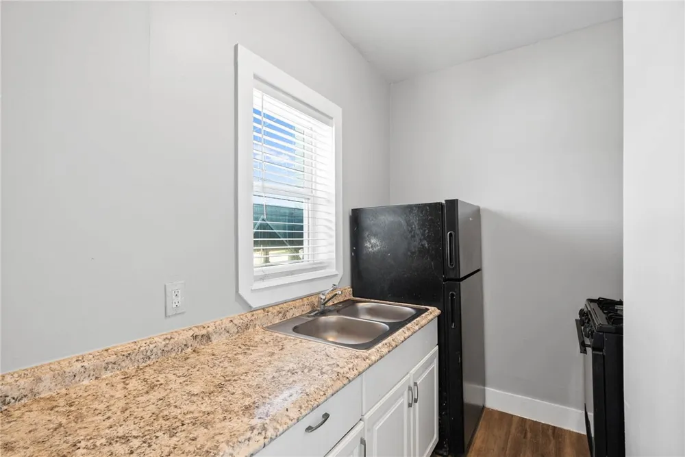 615 S Tancahua Street Corpus Christi, TX 78401