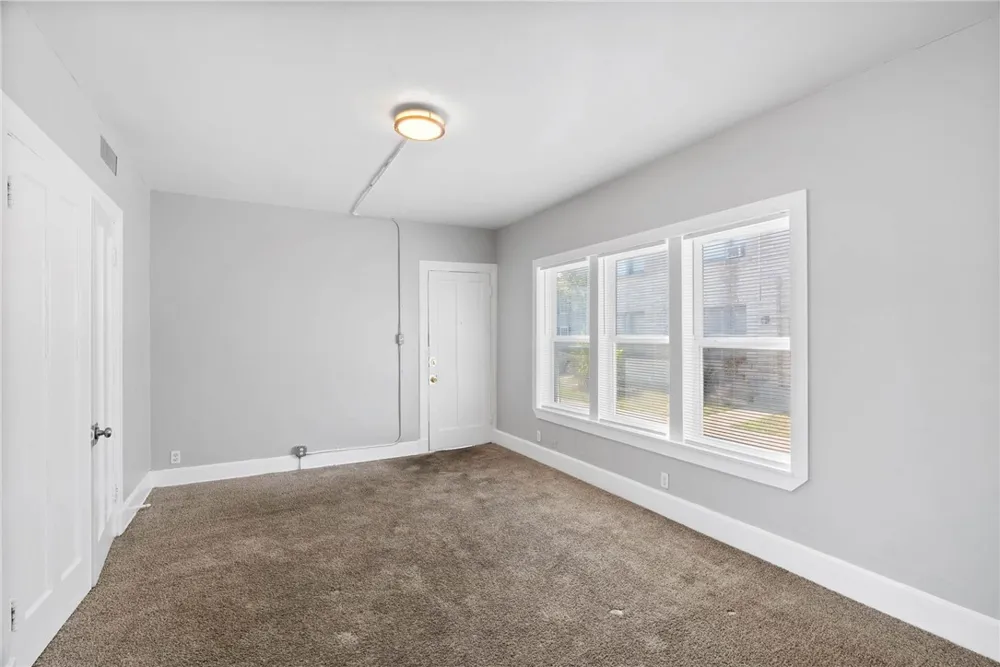 615 S Tancahua Street Corpus Christi, TX 78401