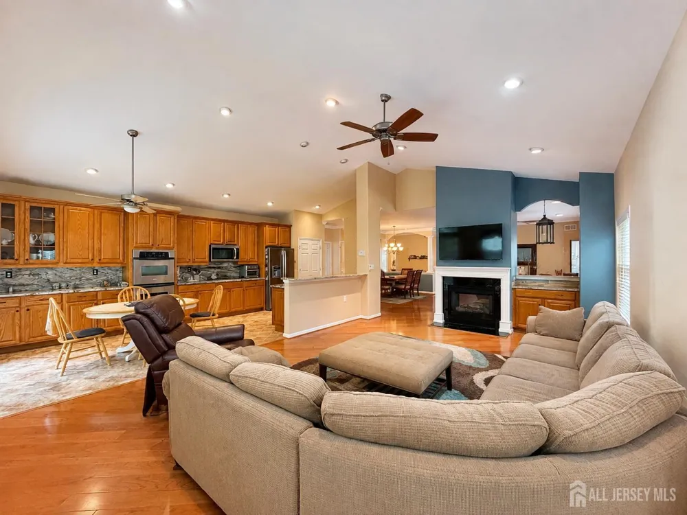 111 Fontaine Court Monroe, NJ 08831