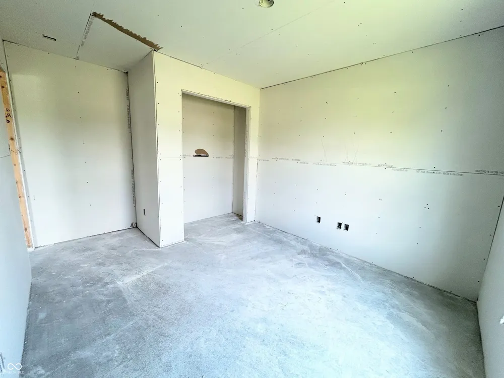 2023 Sandhill Drive Seymour, IN 47274