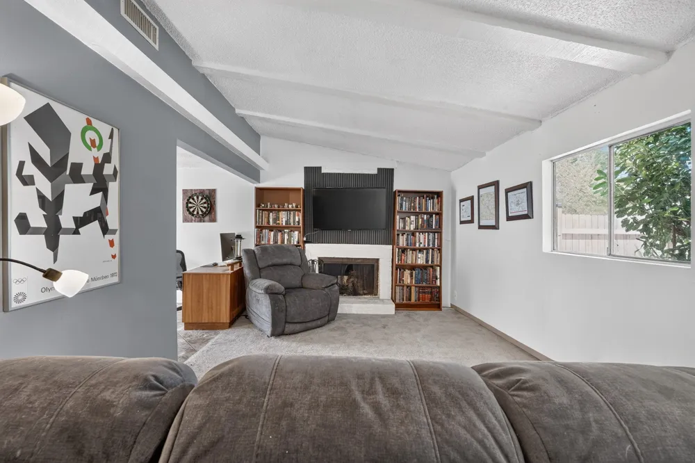 1628 Royal Hill Drive Austin, TX 78741