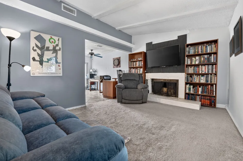 1628 Royal Hill Drive Austin, TX 78741