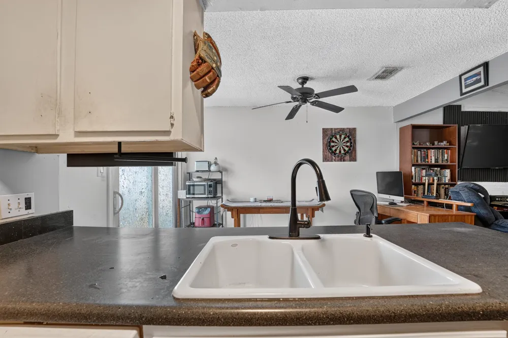 1628 Royal Hill Drive Austin, TX 78741