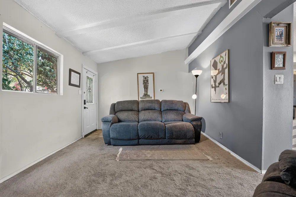 1628 Royal Hill Drive Austin, TX 78741