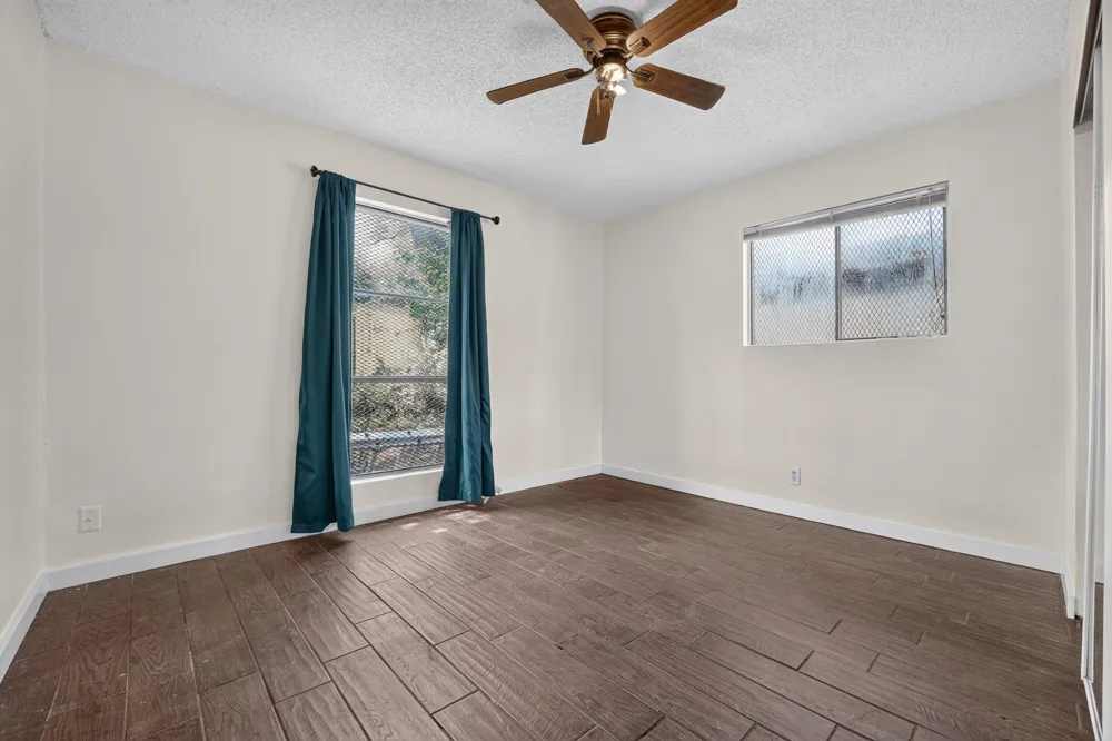 1628 Royal Hill Drive Austin, TX 78741
