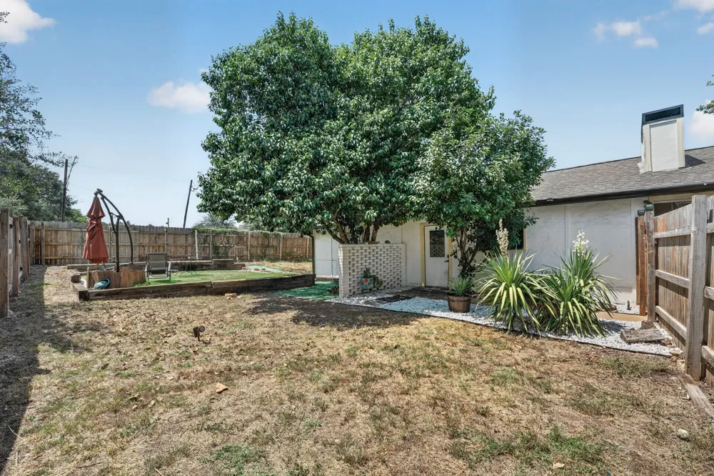 1628 Royal Hill Drive Austin, TX 78741