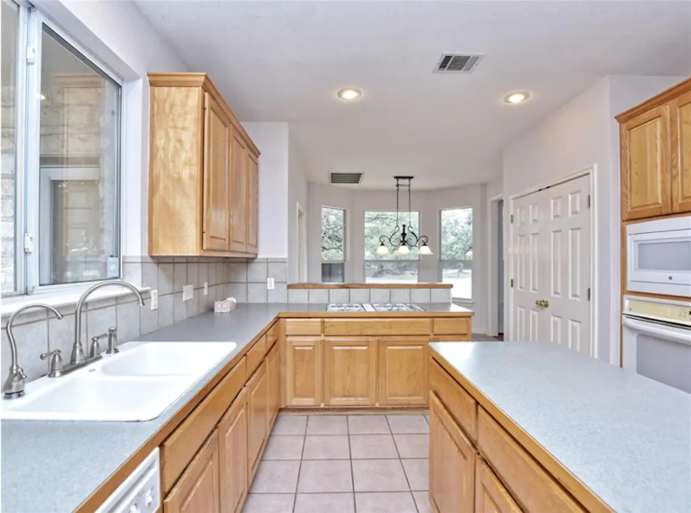 160 Sundance Trail Liberty Hill, TX 78642