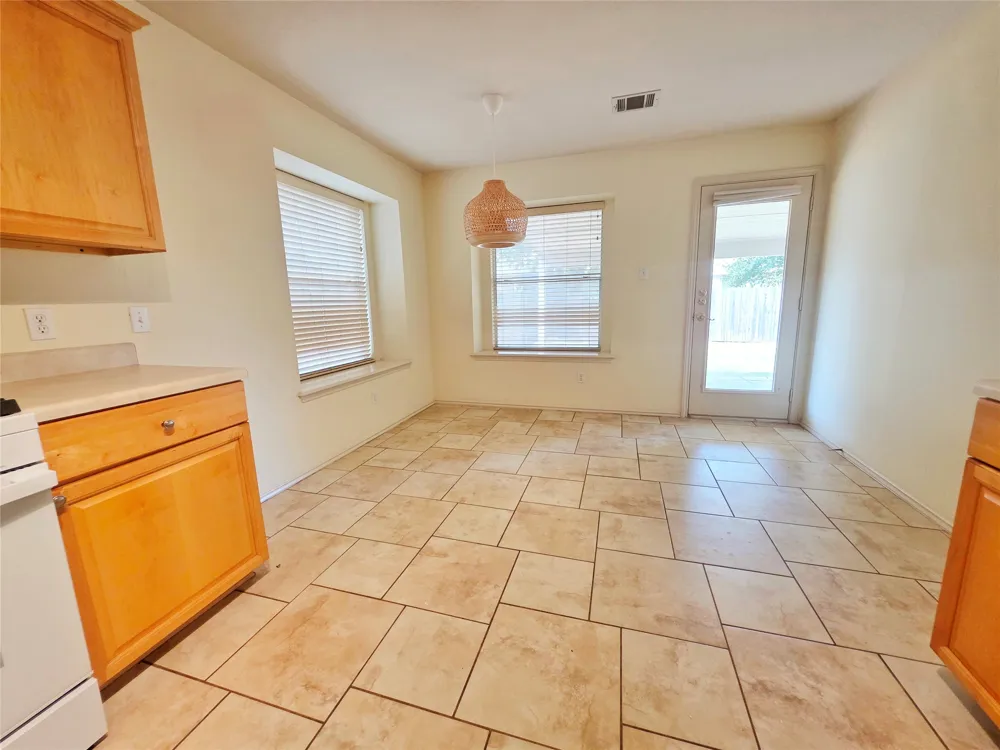 15528 Miss Adriennes Path Pflugerville, TX 78660