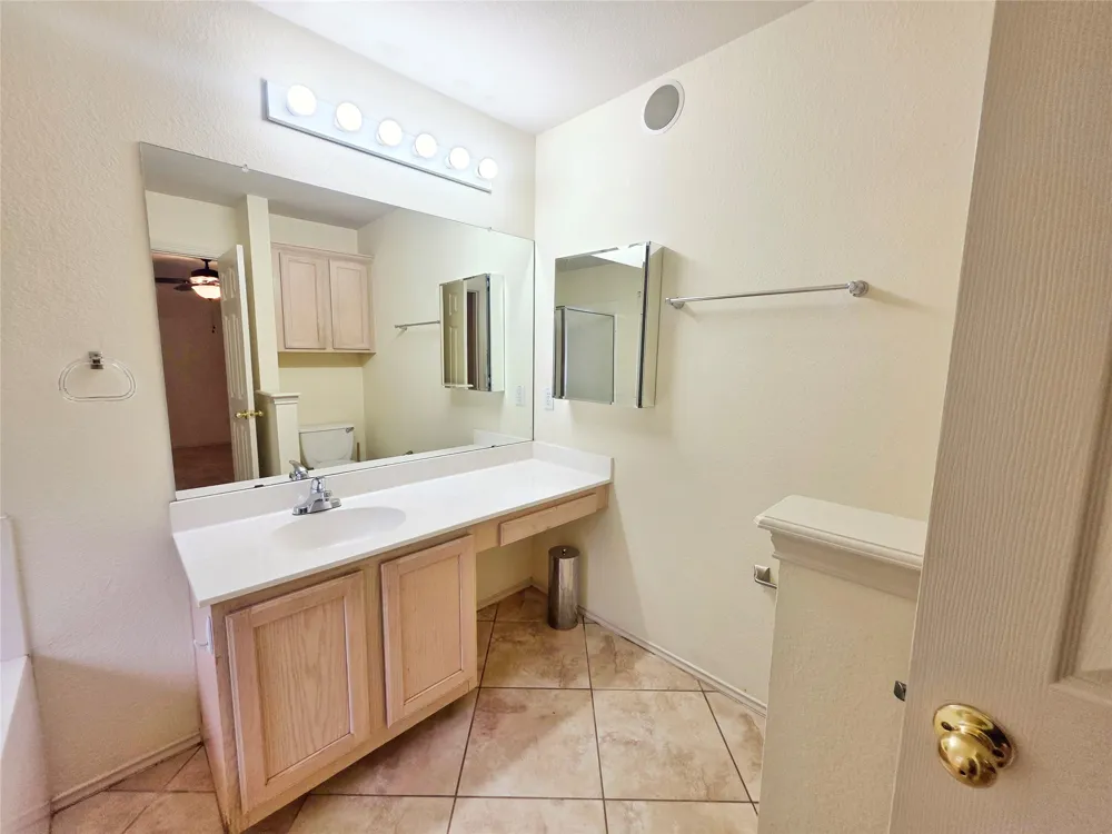 15528 Miss Adriennes Path Pflugerville, TX 78660