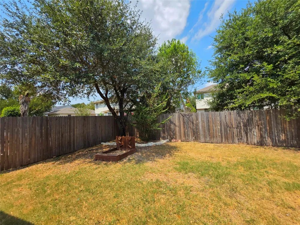 15528 Miss Adriennes Path Pflugerville, TX 78660