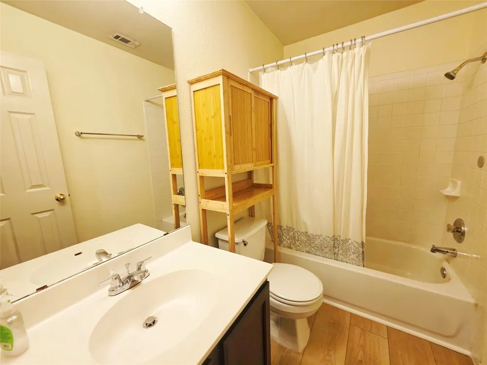 15528 Miss Adriennes Path Pflugerville, TX 78660