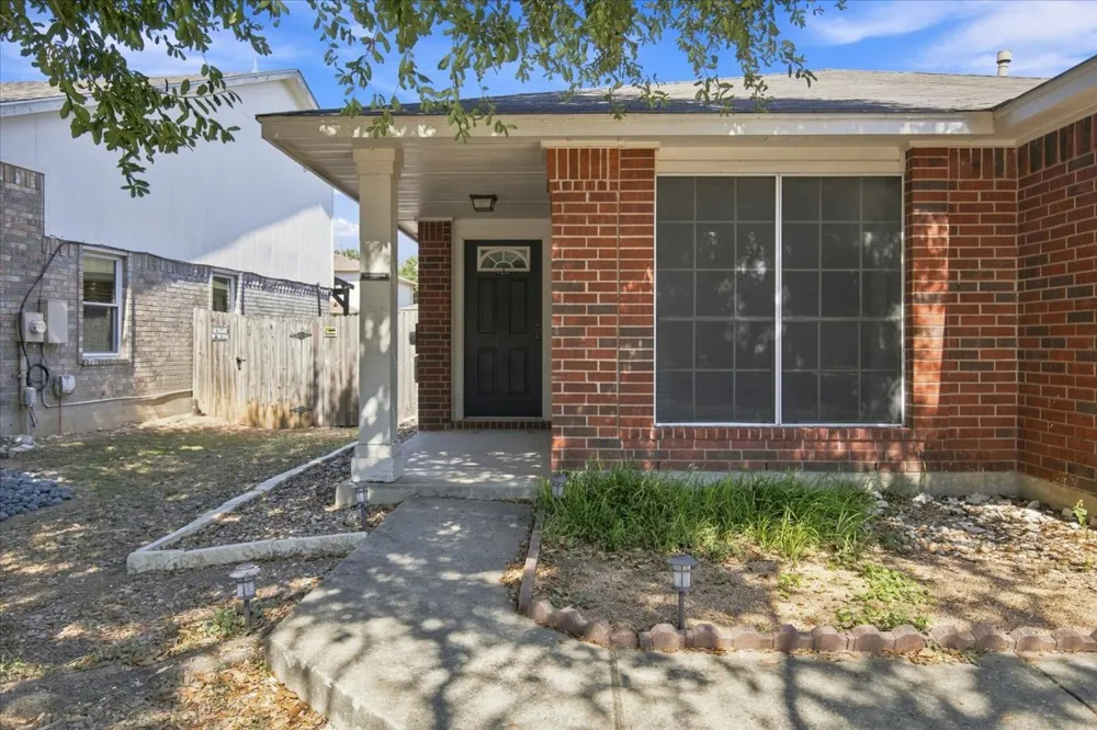 15528 Miss Adriennes Path Pflugerville, TX 78660