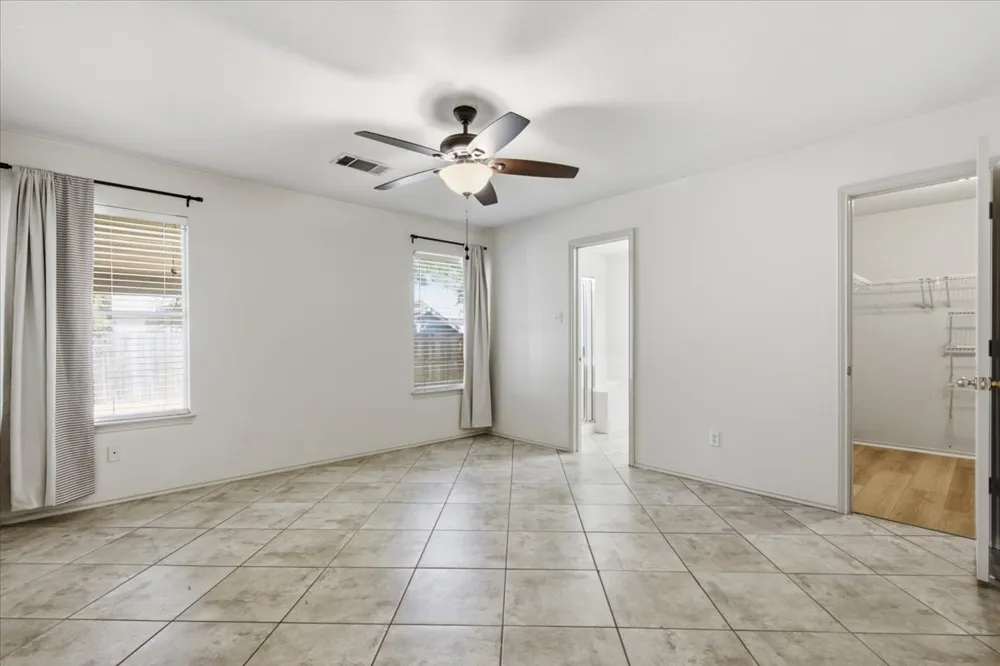 15528 Miss Adriennes Path Pflugerville, TX 78660
