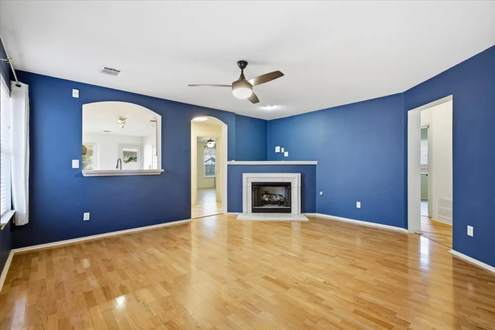 15528 Miss Adriennes Path Pflugerville, TX 78660