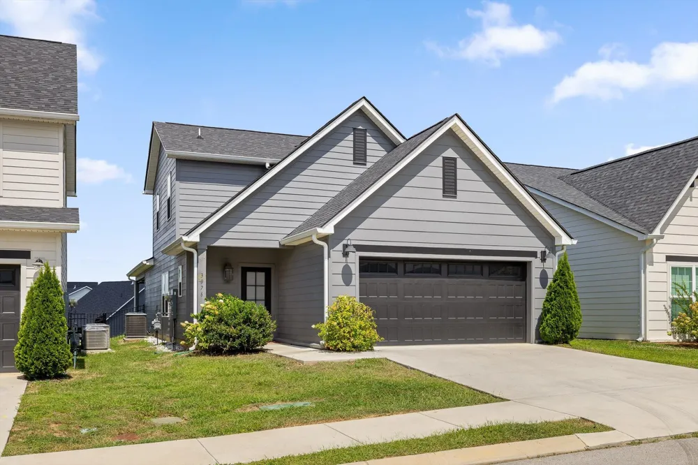 3976 Inlet Loop Chattanooga, TN 37416