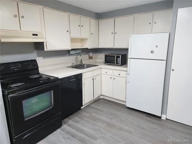 1306 S Parker Road #162 Denver, CO 80231