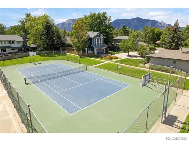 181 Pawnee Drive Boulder, CO 80303